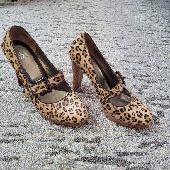 Sacks 5th Avenue Leopard Heals - Picture 9 of 10